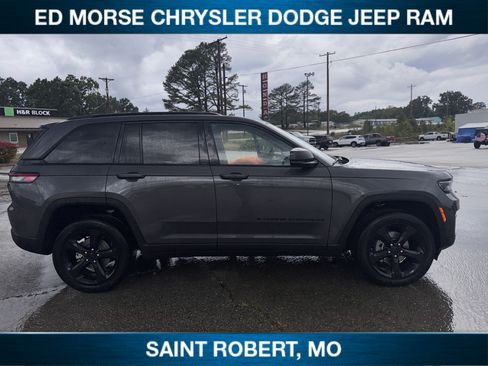 New 2025 Jeep Grand Cherokee Altitude AWD/4WD image 7