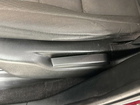 Used 2018 Jeep Grand Cherokee Laredo image 24