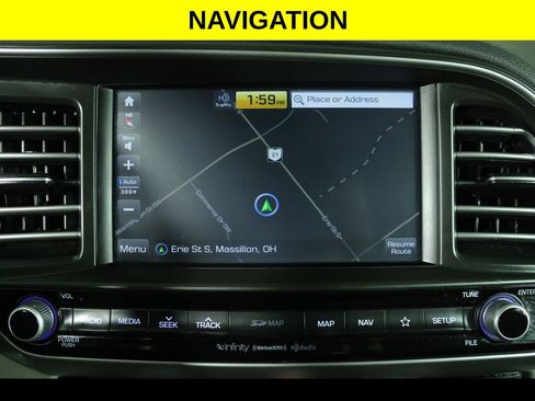 Used 2020 Hyundai Elantra Limited w/ Ultimate Package 03 FWD image 6
