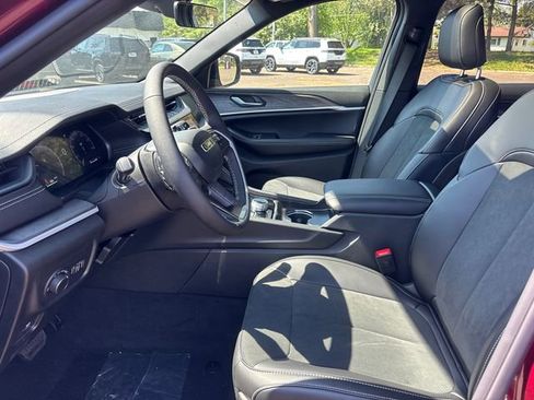 New 2026 Jeep Grand Cherokee Altitude AWD/4WD image 6