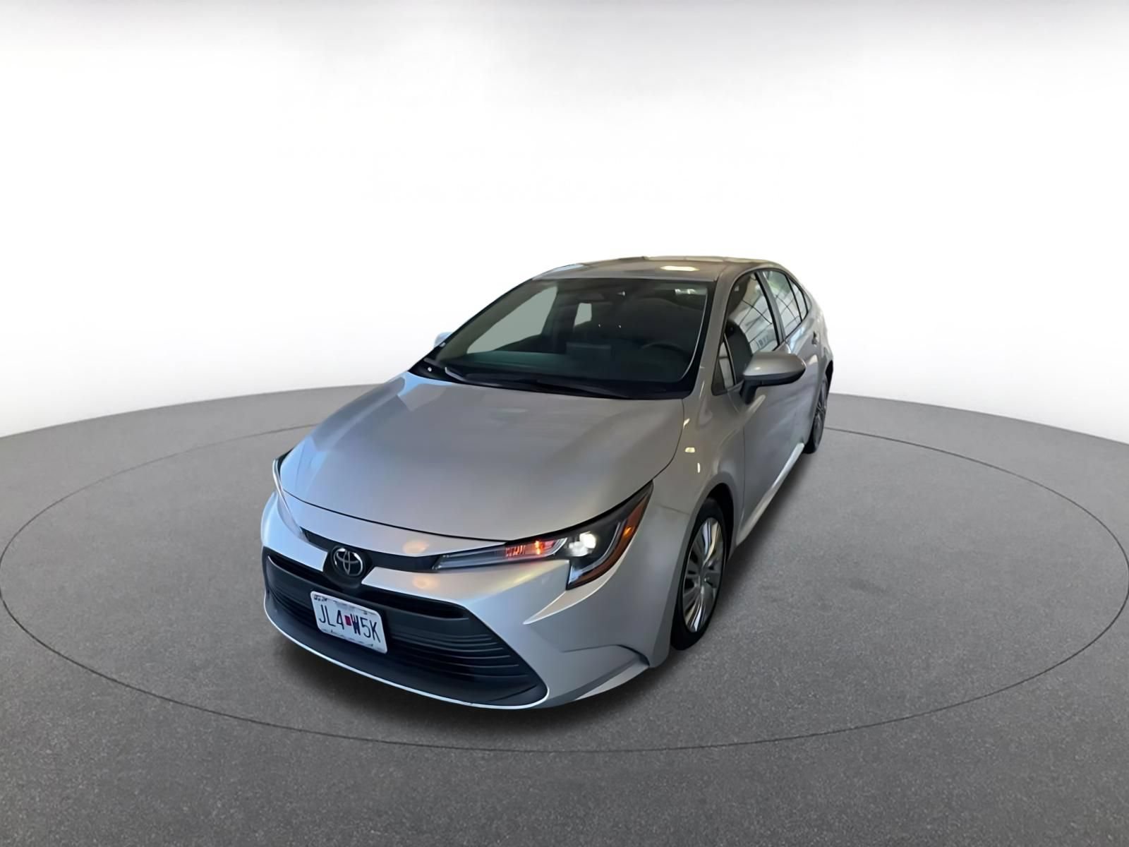 Used 2025 Toyota Corolla LE FWD image 6