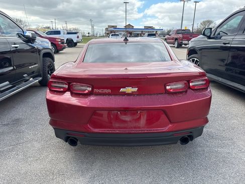 Used 2021 Chevrolet Camaro LT image 5