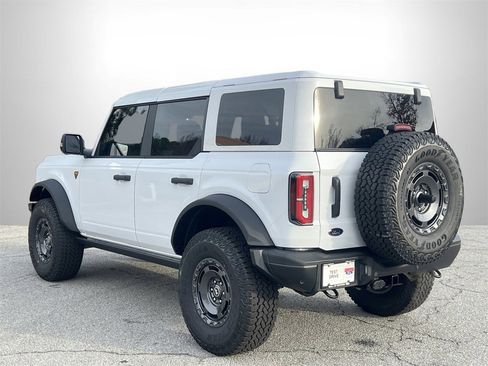 New 2025 Ford Bronco Badlands image 24