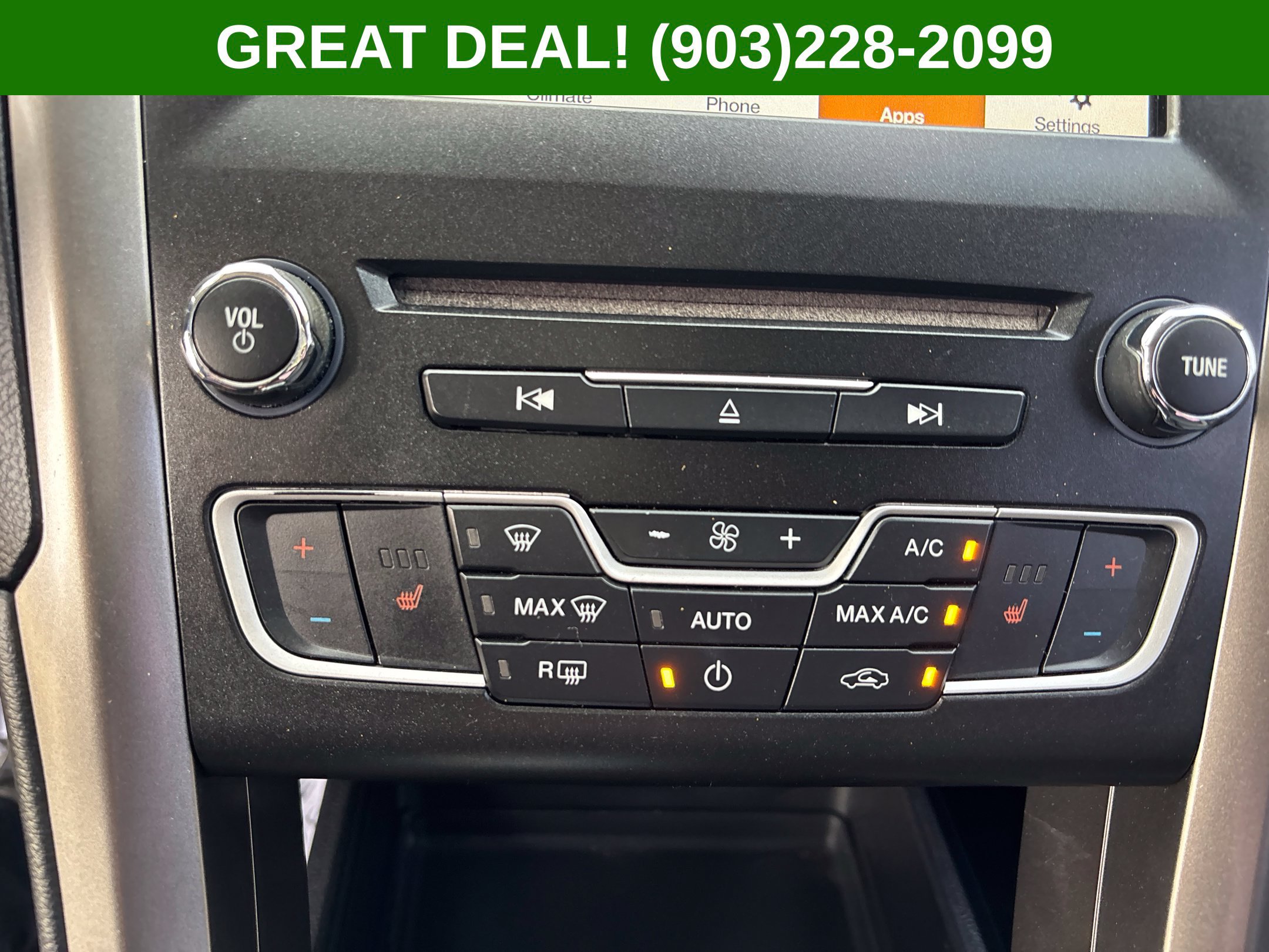 Used 2017 Ford Fusion SE w/ Equipment Group 602A FWD image 36