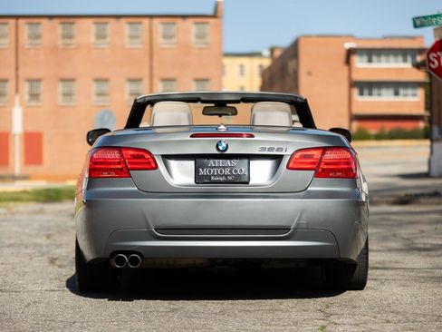 Used 2011 BMW 328i Convertible w/ M Sport Pkg image 8