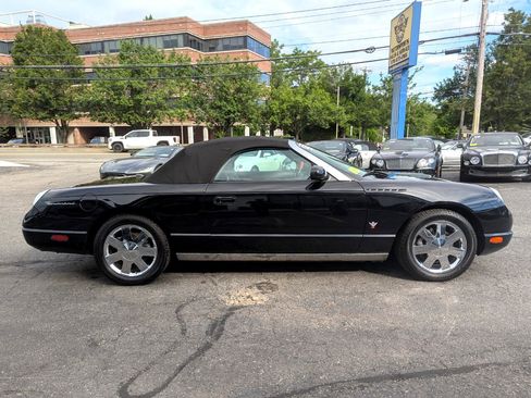 Used 2002 Ford Thunderbird image 8