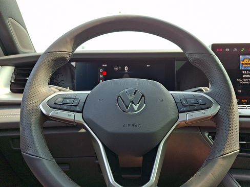 New 2026 Volkswagen Tiguan SE R-Line AWD/4WD image 15
