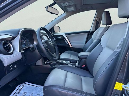 Used 2014 Toyota RAV4 Limited AWD/4WD image 9