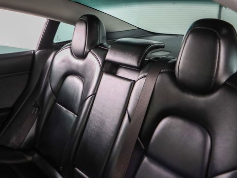 Used 2022 Tesla Model 3 Long Range image 22