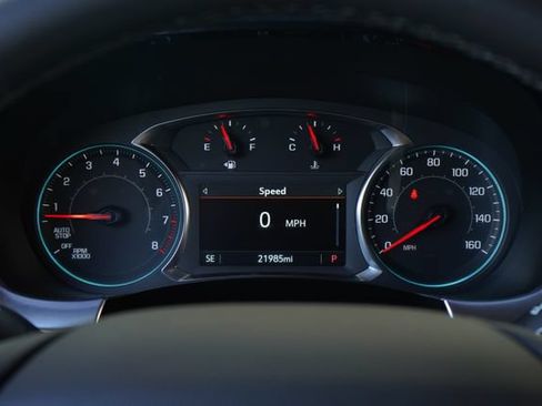 Used 2023 Chevrolet Traverse LT FWD image 18