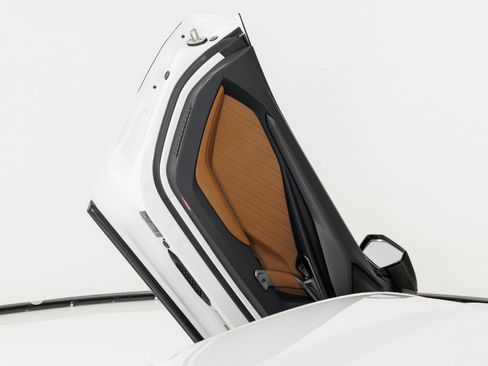 Used 2024 Lamborghini Revuelto AWD/4WD image 37