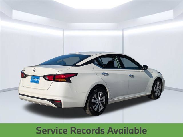 Used 2025 Nissan Altima 2.5 S FWD image 6