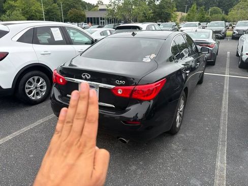 Used 2017 INFINITI Q50 2.0t w/ Moonroof Package RWD image 6