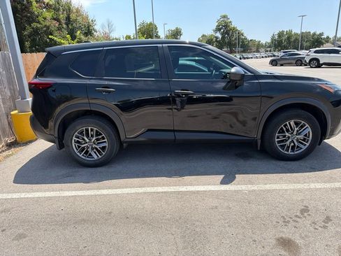 Used 2023 Nissan Rogue S AWD/4WD image 4
