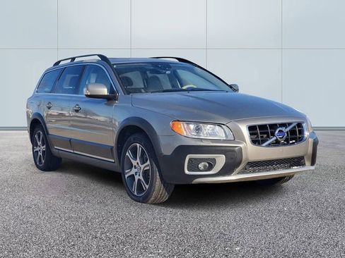Used 2013 Volvo XC70 T6 image 3