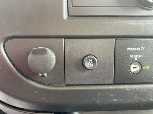 Used 2023 Chevrolet Express 3500 LS image 19