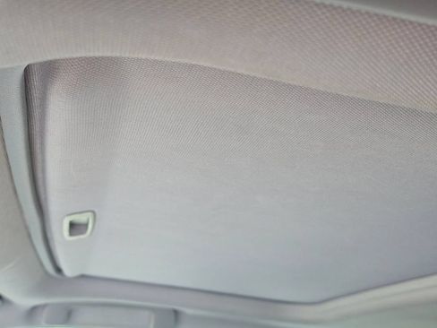 Used 2013 Toyota Camry SE FWD image 12