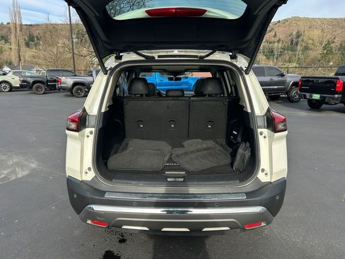 Used 2021 Nissan Rogue Platinum AWD/4WD image 26