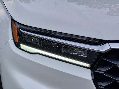 Used 2025 Honda Pilot EX-L image 32