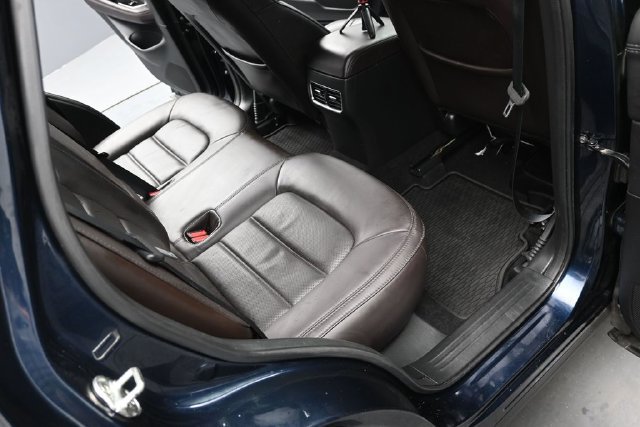 Certified 2023 MAZDA CX-5 Signature AWD/4WD image 17