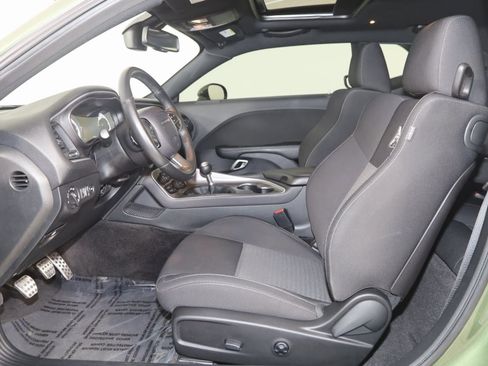 Used 2019 Dodge Challenger R/T Scat Pack w/ Shaker Package image 11