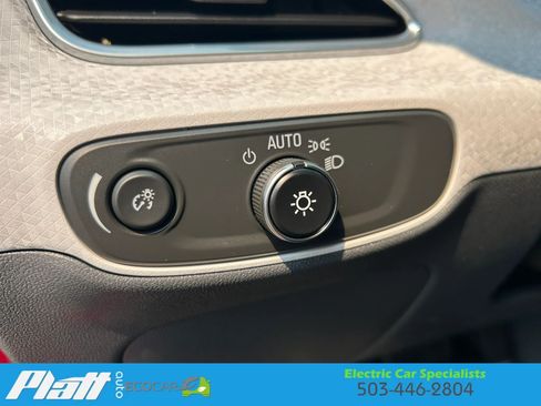Used 2018 Chevrolet Bolt LT FWD image 29