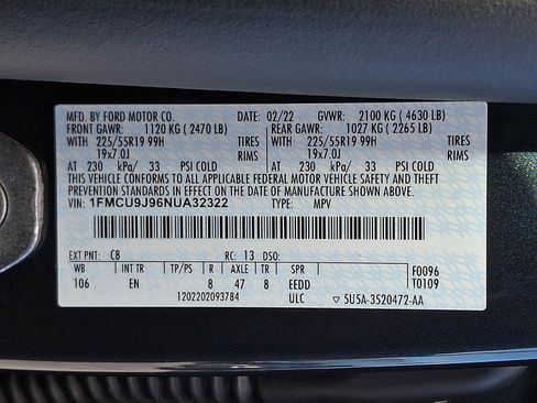 Used 2022 Ford Escape Titanium w/ Class II Trailer Tow Package image 28