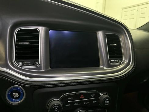 Used 2020 Dodge Charger R/T w/ Plus Group RWD image 38