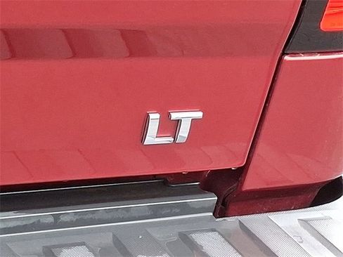 Used 2018 Chevrolet Silverado 1500 LT w/ All Star Edition image 29
