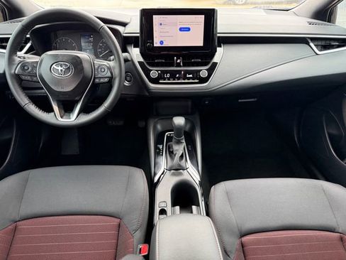 Used 2025 Toyota Corolla SE FWD image 23