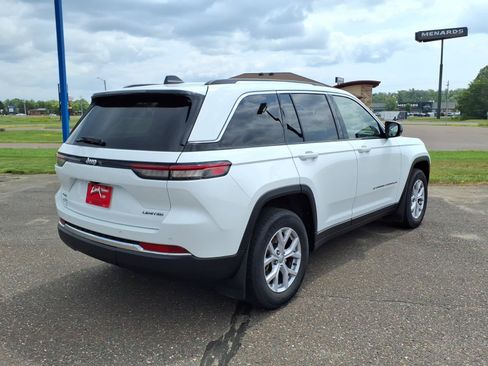 Used 2022 Jeep Grand Cherokee Limited AWD/4WD image 6