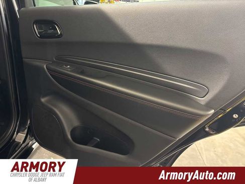 Used 2023 Dodge Durango GT image 31