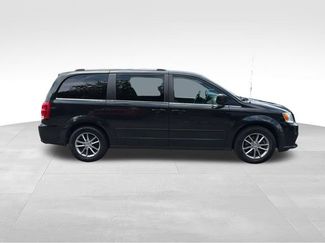 Used 2015 Dodge Grand Caravan SXT FWD video 2