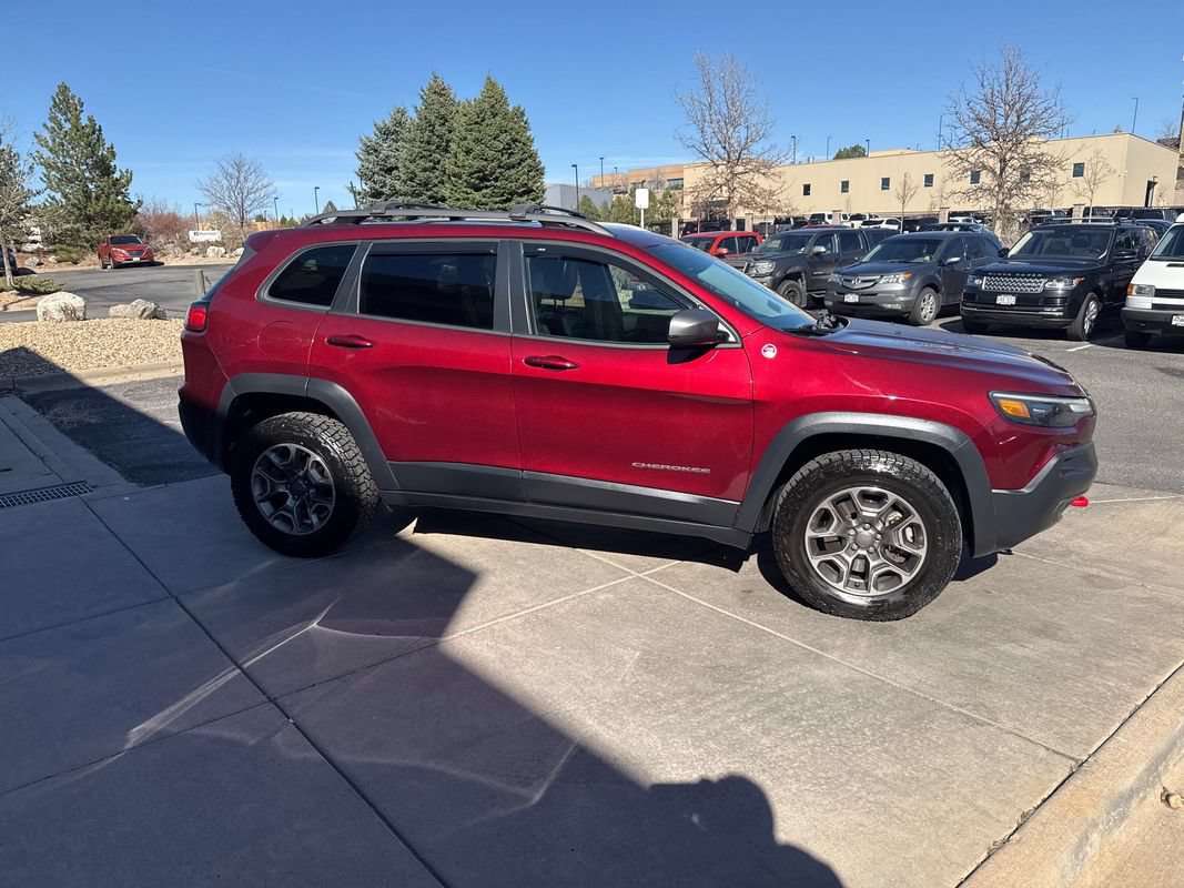 Used 2020 Jeep Cherokee Trailhawk w/ Comfort/Convenience Group AWD/4WD image 5
