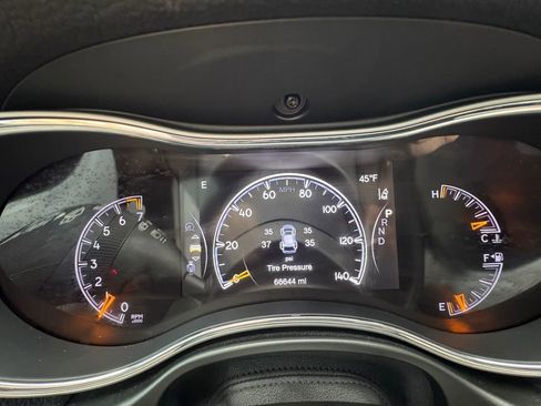 Used 2022 Jeep Grand Cherokee Limited image 20