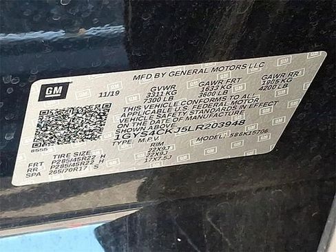 Used 2020 Cadillac Escalade Premium Luxury image 22