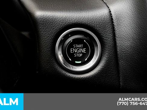 Used 2024 Chevrolet Tahoe High Country image 36