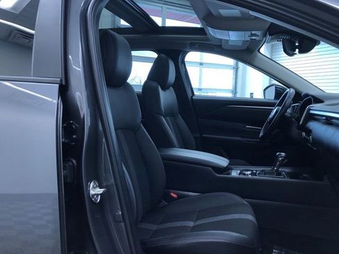 Used 2025 MAZDA CX-50 AWD 2.5 S w/ Premium Package image 22