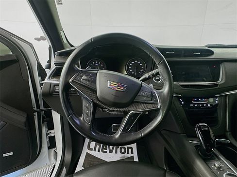 Used 2020 Cadillac XT5 Sportv image 11