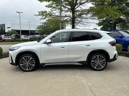 Certified 2025 BMW X1 xDrive28i w/ Premium Package AWD/4WD image 2