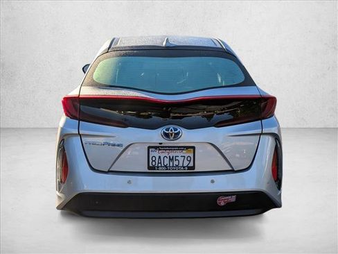 Used 2017 Toyota Prius Prime Advanced image 6