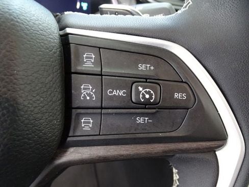 Certified 2022 Jeep Grand Cherokee Limited 4xe AWD/4WD image 8