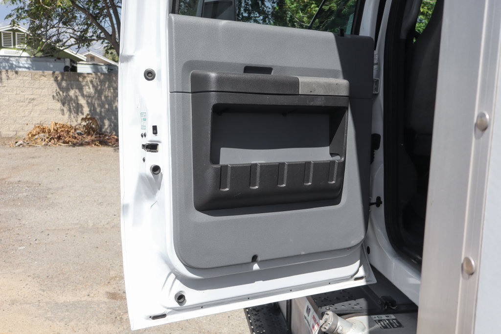 Used 2019 Ford F650 2WD Crew Cab Super Duty image 38