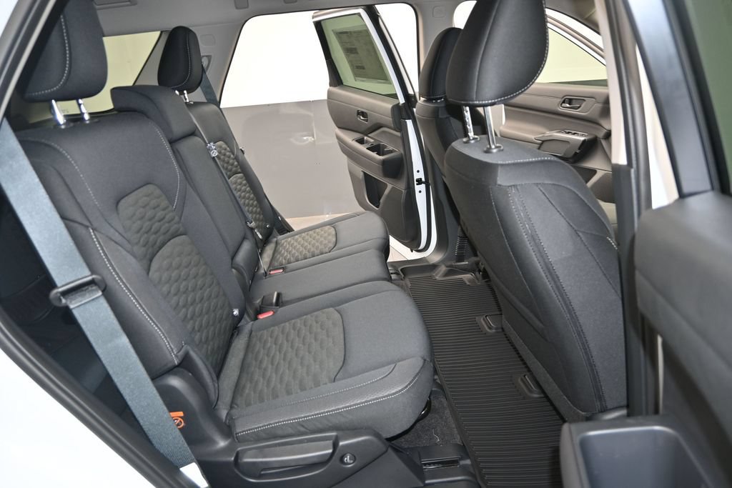 New 2026 Nissan Pathfinder SV FWD image 30