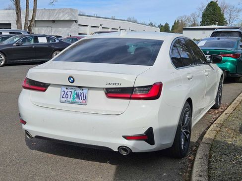 Used 2021 BMW 330i Sedan image 2