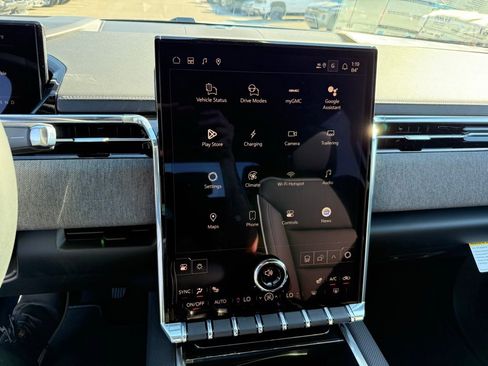 New 2026 GMC Sierra EV Elevation image 25