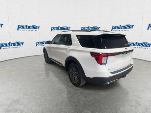 Used 2025 Ford Explorer Active w/ Active Comfort Package AWD/4WD image 9