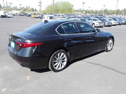 Used 2017 Alfa Romeo Giulia AWD w/ Cold Weather Package image 5