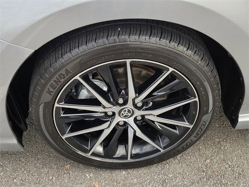 Used 2024 Toyota Camry SE image 18