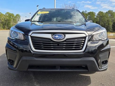 Used 2019 Subaru Forester Premium image 20